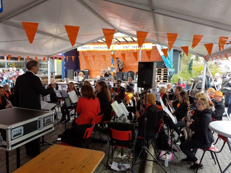 Koningsdag Sint Pancras optreden Orkest Irene